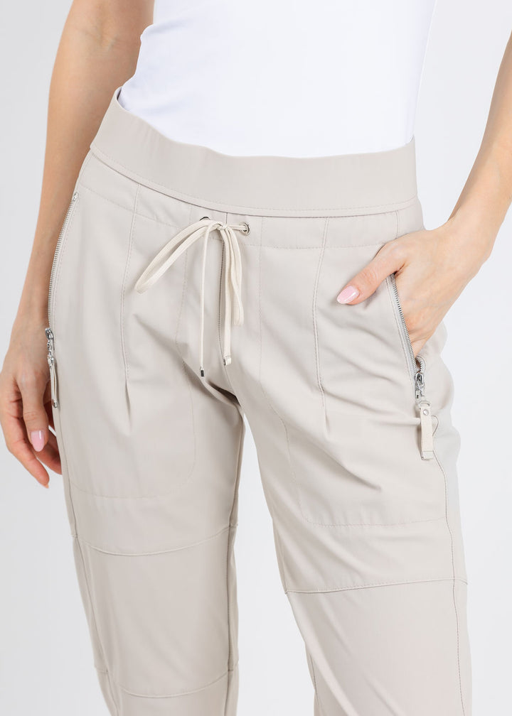 Raffaello Rossi Candy Pants in Kalk available at Barbara Katz