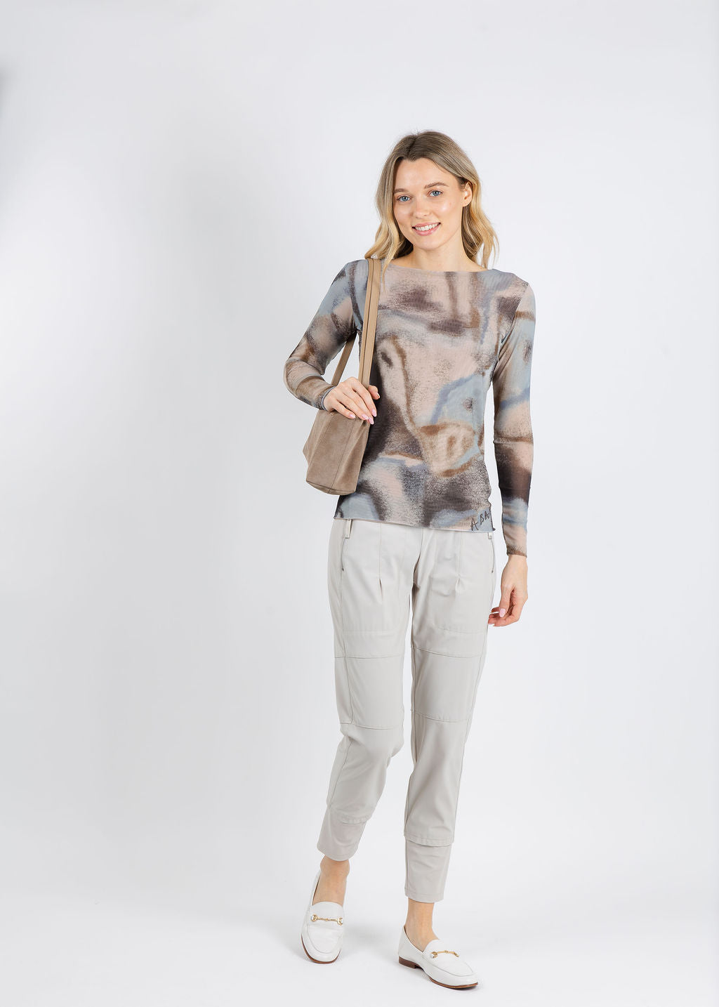 Raffaello Rossi Candy Pants in Kalk available at Barbara Katz