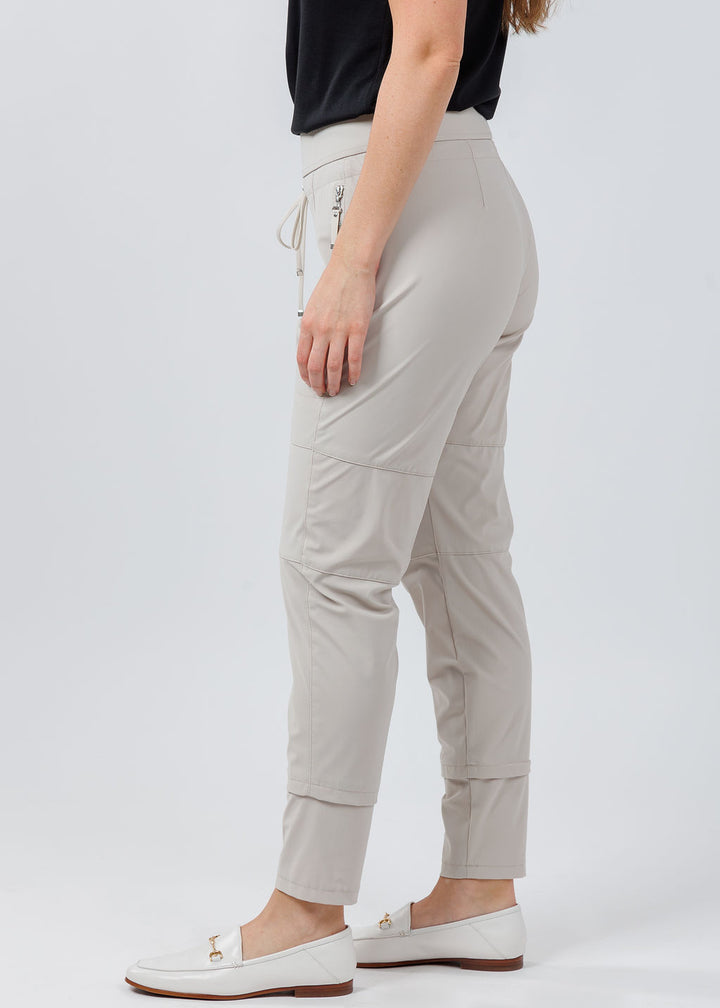 Raffaello Rossi Candy Pants in khalk available at Barbara Katz 