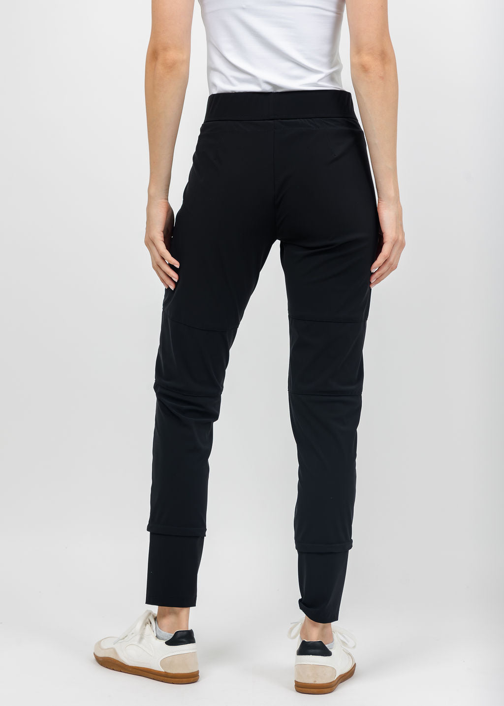 Raffaello Rossi Candy Pants in Black available at Barbara Katz