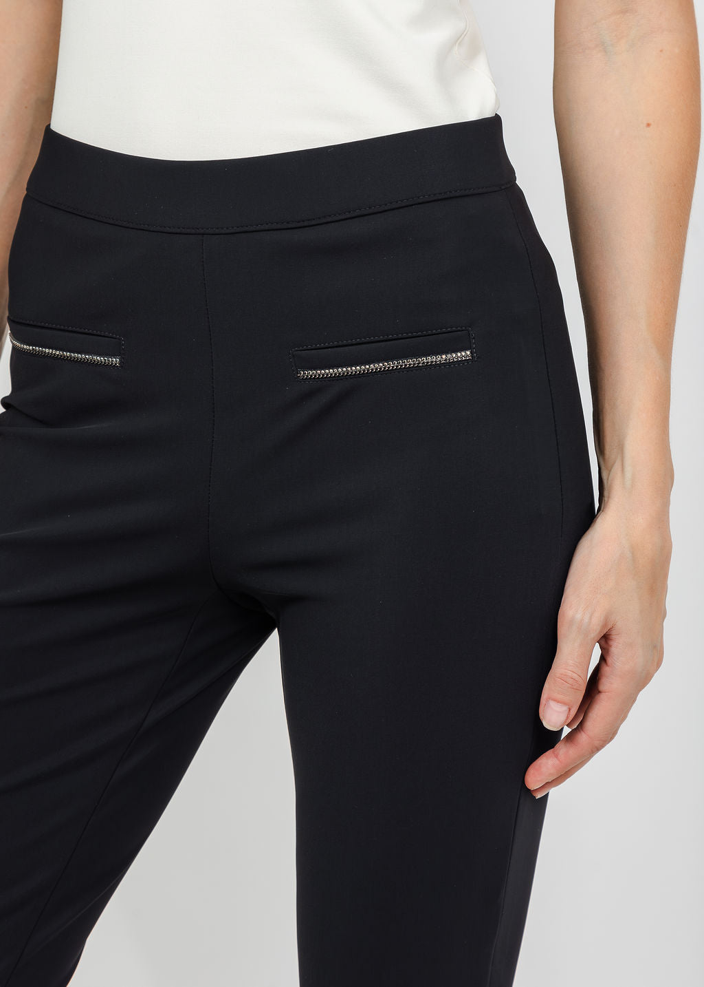 Raffaello Rossi Macy 7/8 Jersey Pant - Black available at Barbara Katz