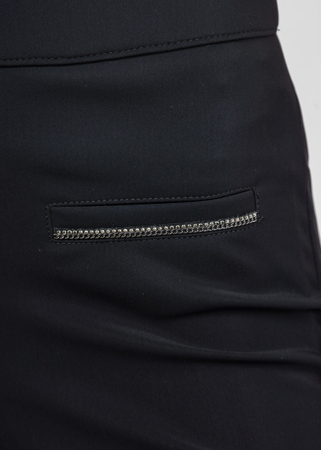 Raffaello Rossi Macy 7/8 Jersey Pant - Black available at Barbara Katz