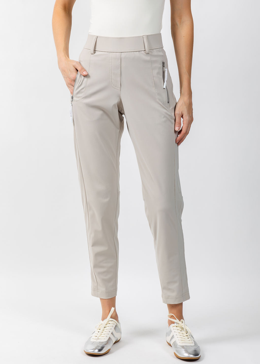 Raffaello Rossi Natina Sport Pants in Kalk available at Barbara Katz