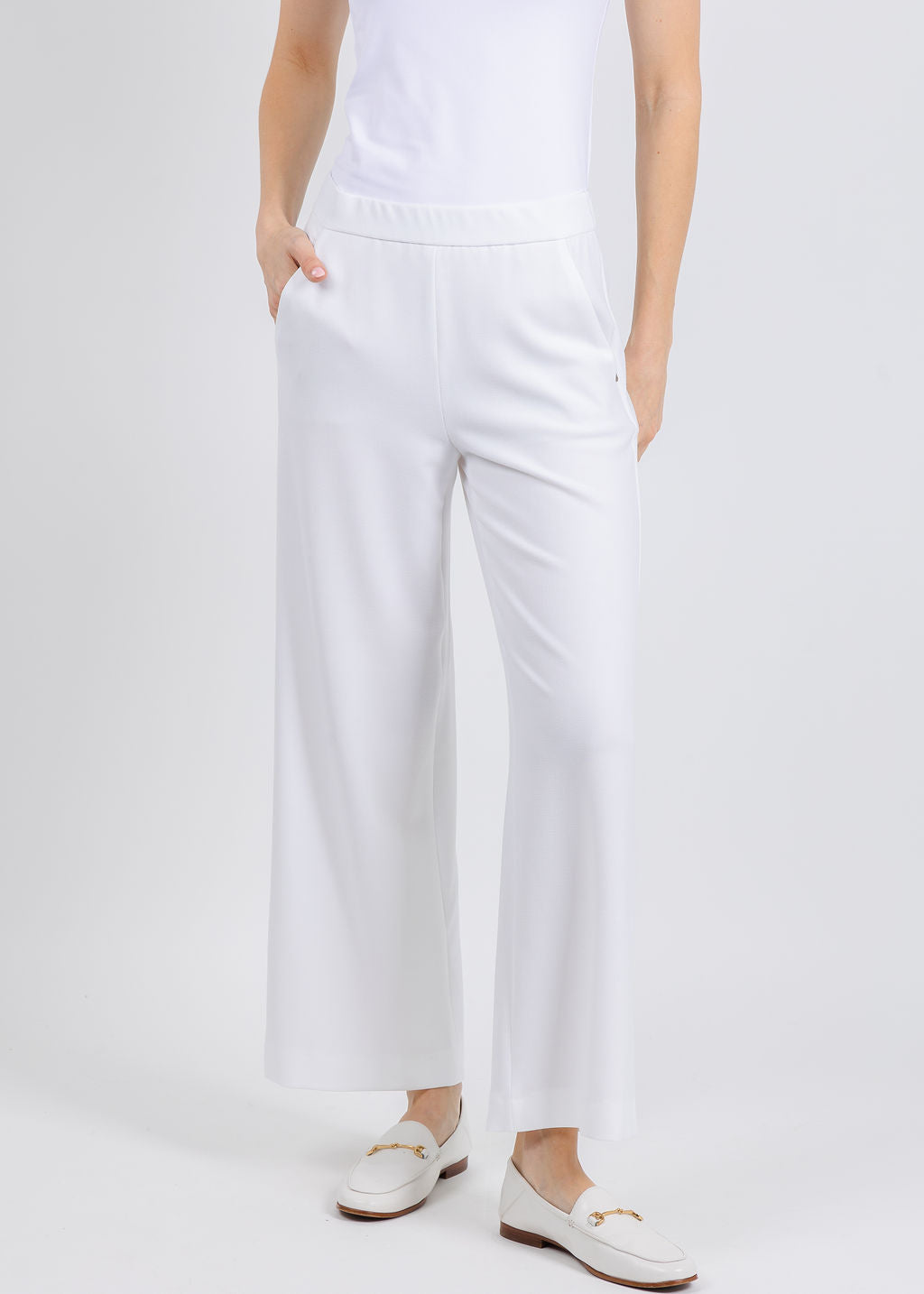 Raffaello Rossi Palina Crepe 6/8 Culotte Pants in Off White available at Barbara Katz