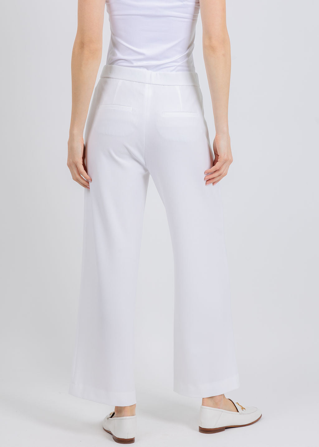 Raffaello Rossi Palina Crepe 6/8 Culotte Pants in Off White available at Barbara Katz