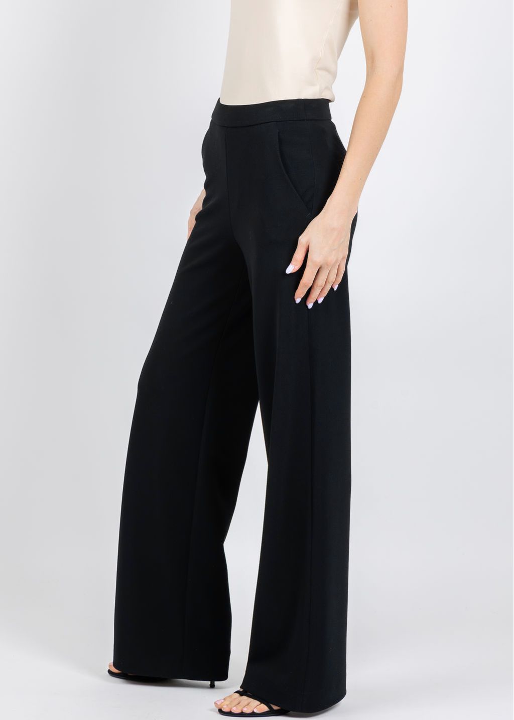 Raffaello Rossi Palina Long Pants in Marine available at Barbara Katz