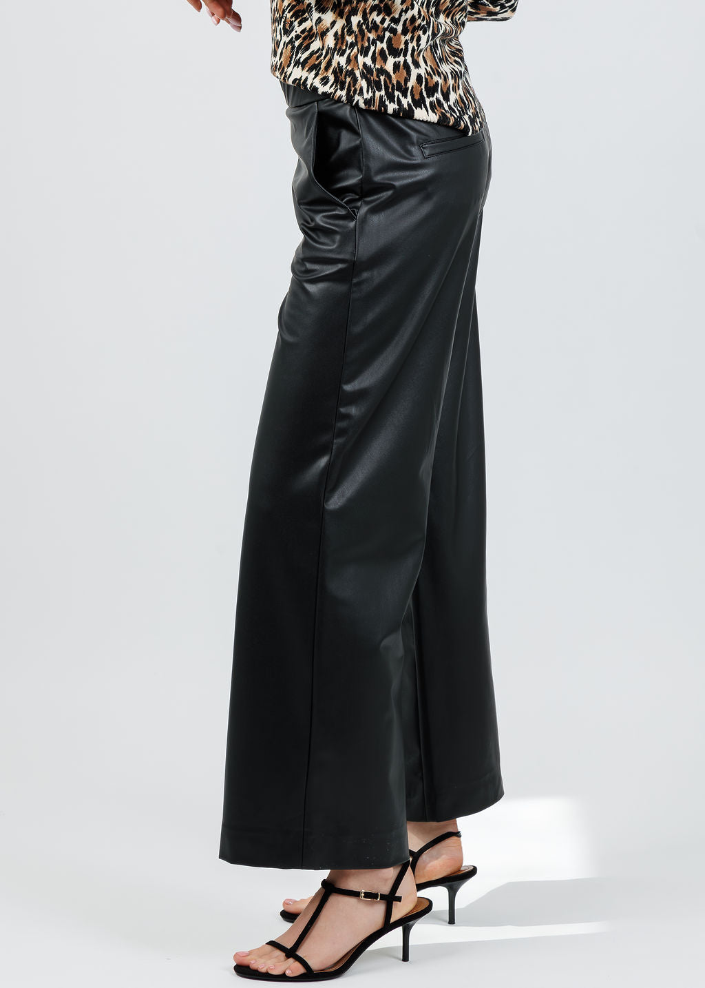 Raffaello Rossi Palina Vegan Leather 6/8 Culotte Pants in Black available at Barbara Katz