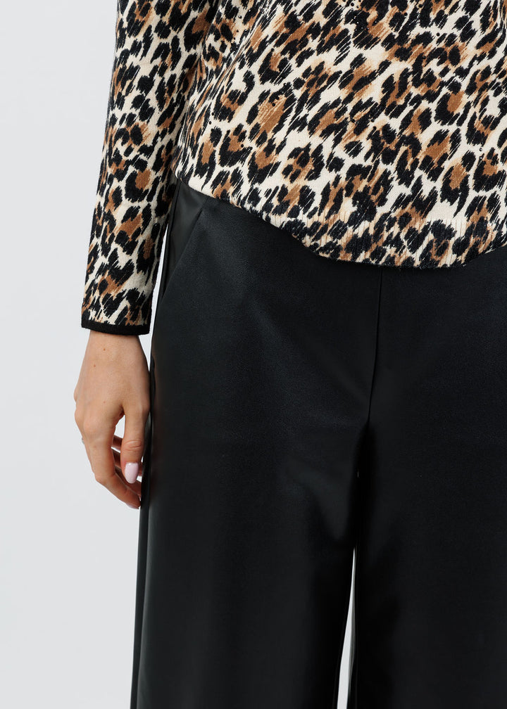 Raffaello Rossi Palina Vegan Leather 6/8 Culotte Pants in Black available at Barbara Katz