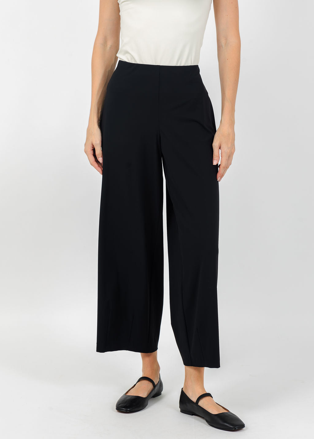 Raffaello Rossi Sally 7/8 High Tech Jersey Pants in Black available at Barbara Katz