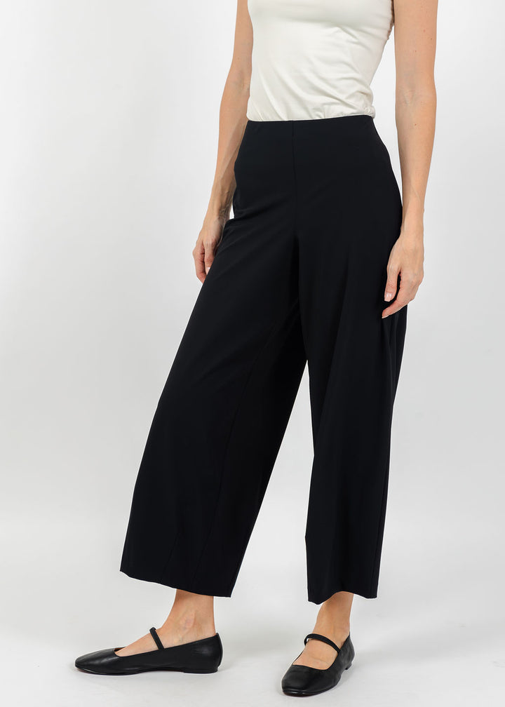 Raffaello Rossi Sally 7/8 High Tech Jersey Pants in Black available at Barbara Katz