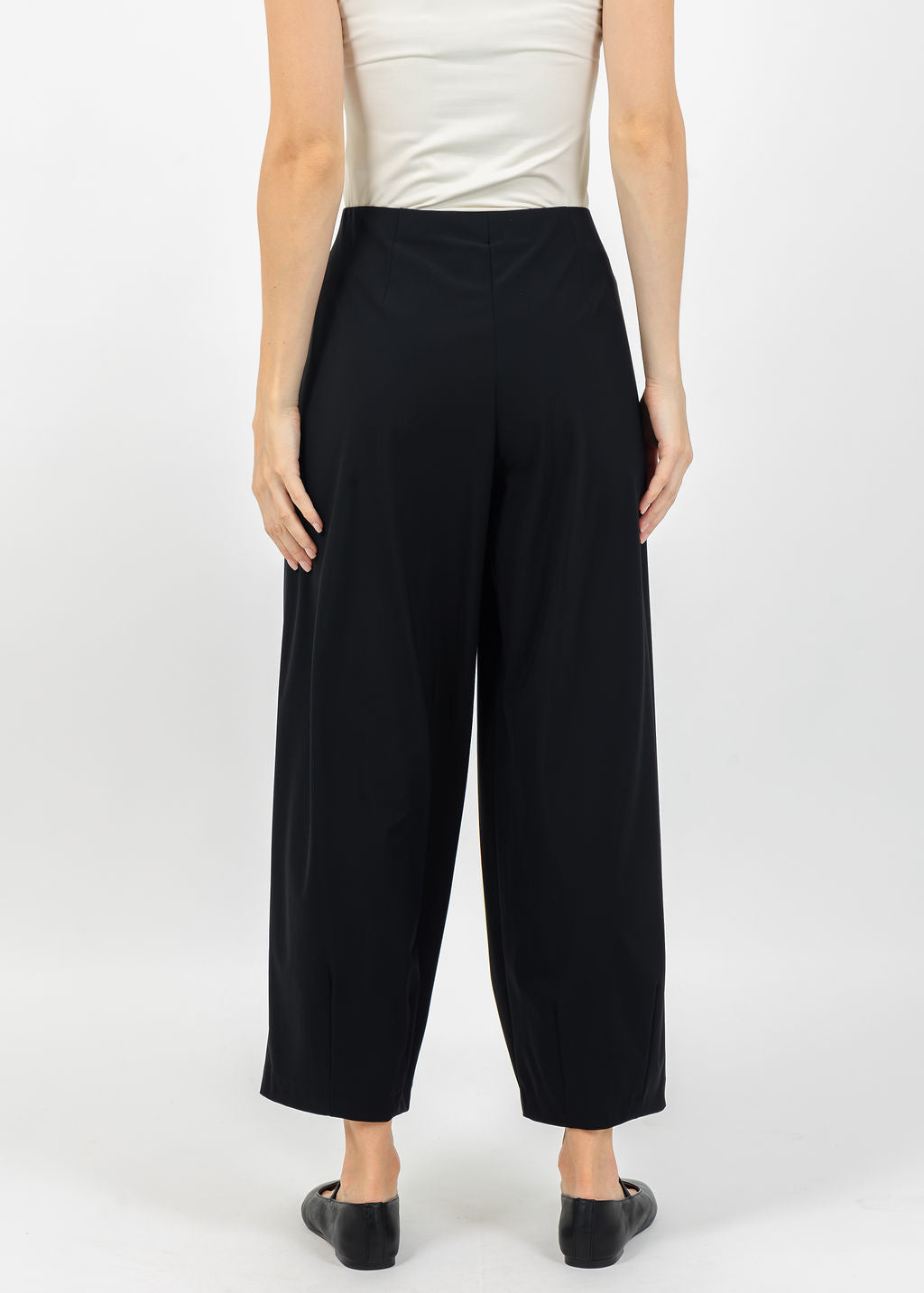 Raffaello Rossi Sally 7/8 High Tech Jersey Pants in Black available at Barbara Katz