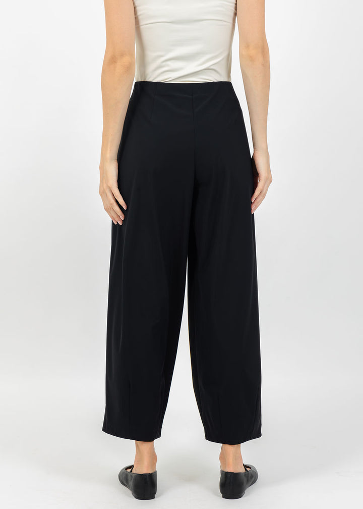 Raffaello Rossi Sally 7/8 High Tech Jersey Pants in Black available at Barbara Katz