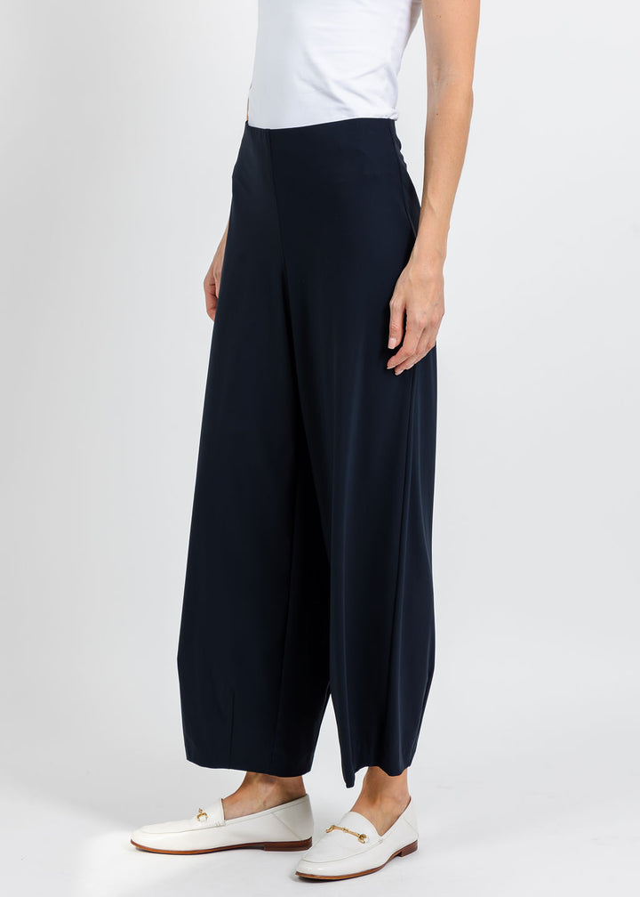 Raffaello Rossi Sally 7/8 High Tech Jersey Pants in Marine available at Barbara Katz