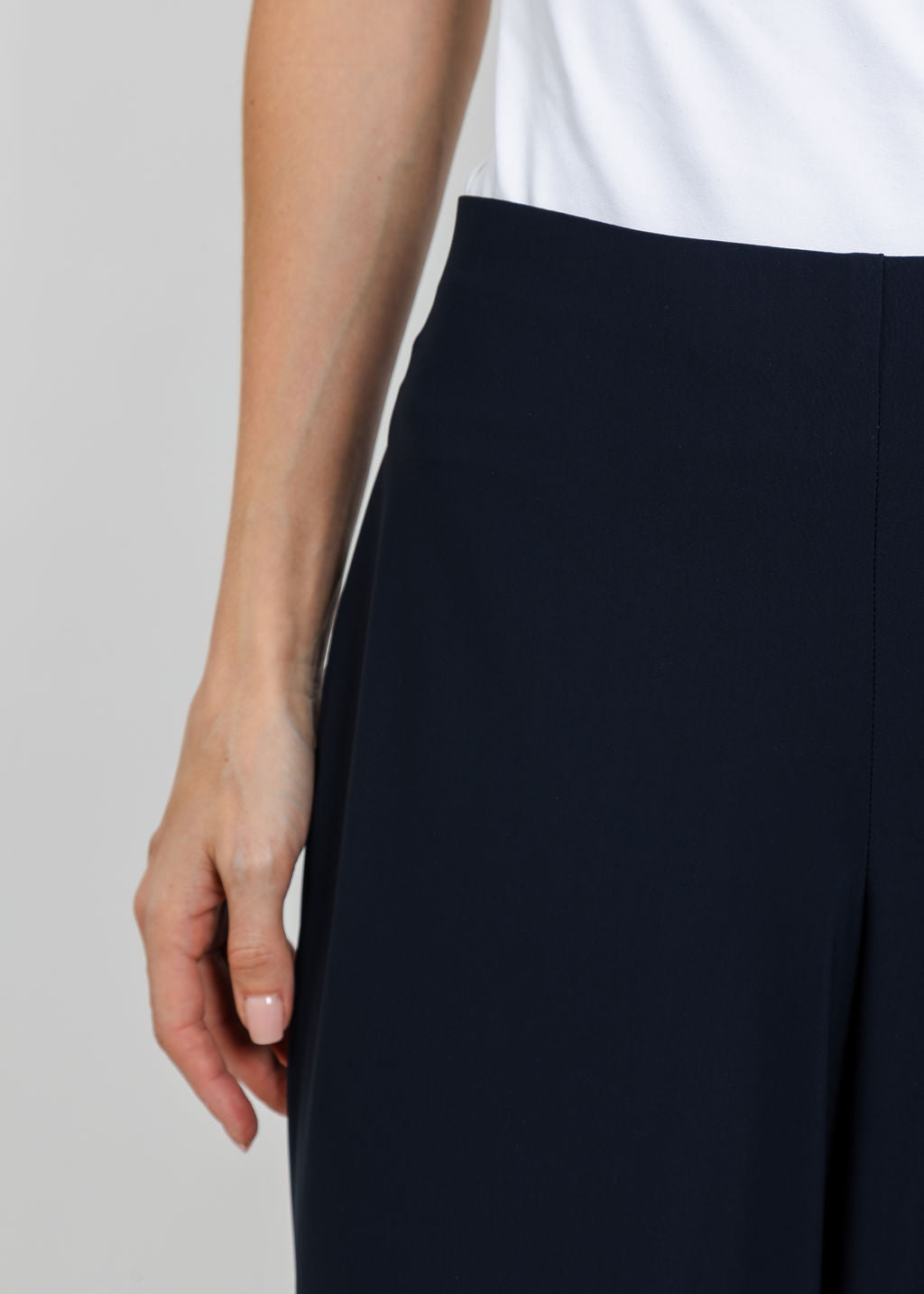 Raffaello Rossi Sally 7/8 High Tech Jersey Pants in Marine available at Barbara Katz