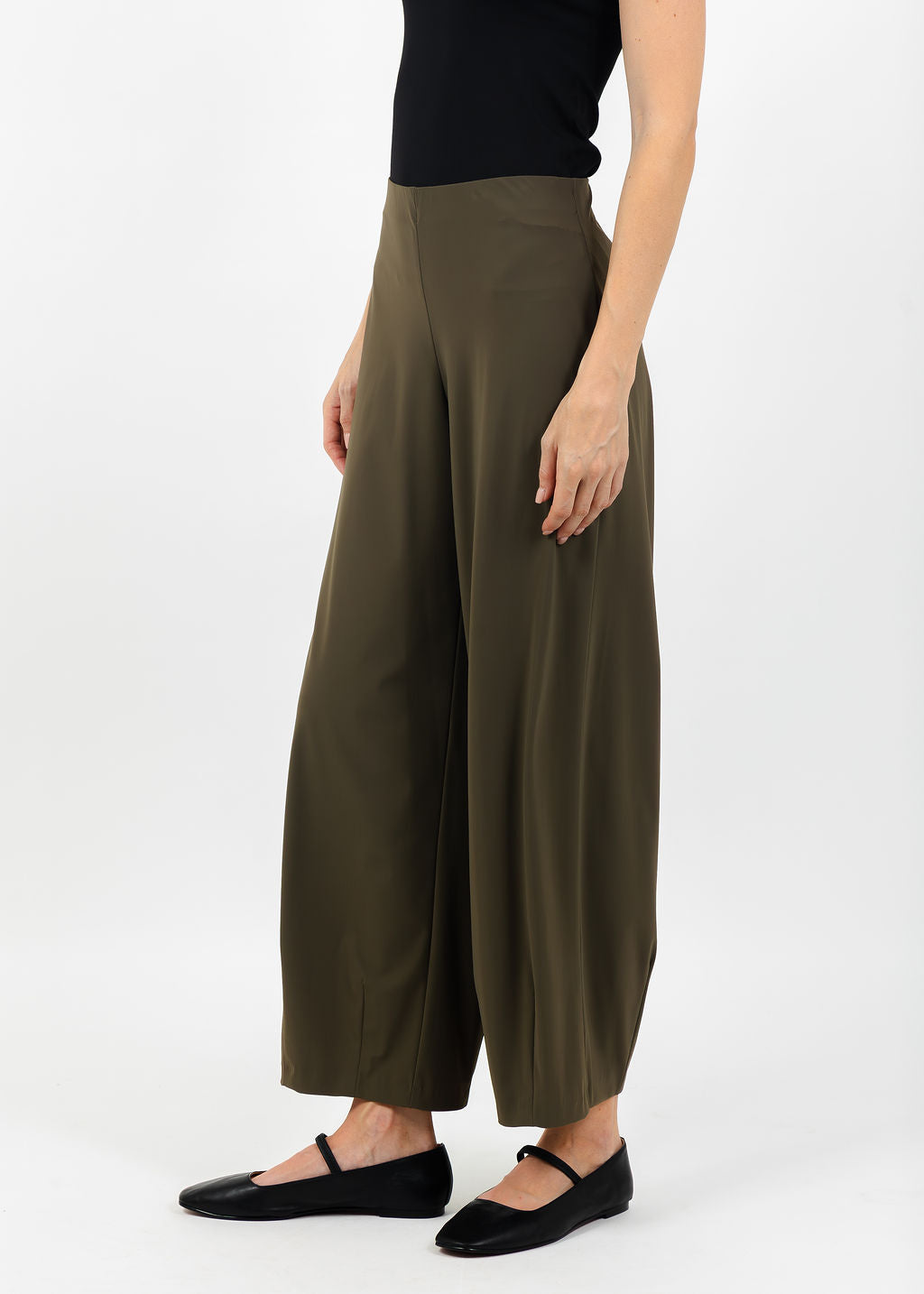 Raffaello Rossi Sally 7/8 High Tech Jersey Pants in Olive available at Barbara Katz