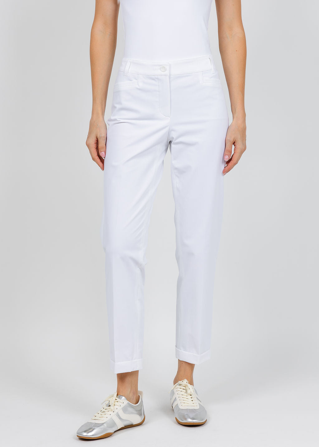 Raffaello Rossi Techno Cotton Ute 7/8 Pants in White available at Barbara Katz