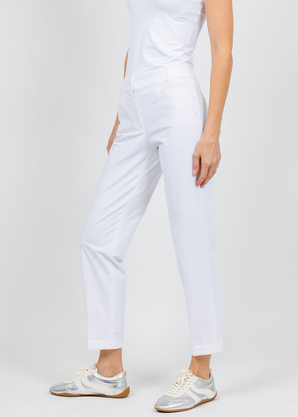 Raffaello Rossi Techno Cotton Ute 7/8 Pants in White available at Barbara Katz