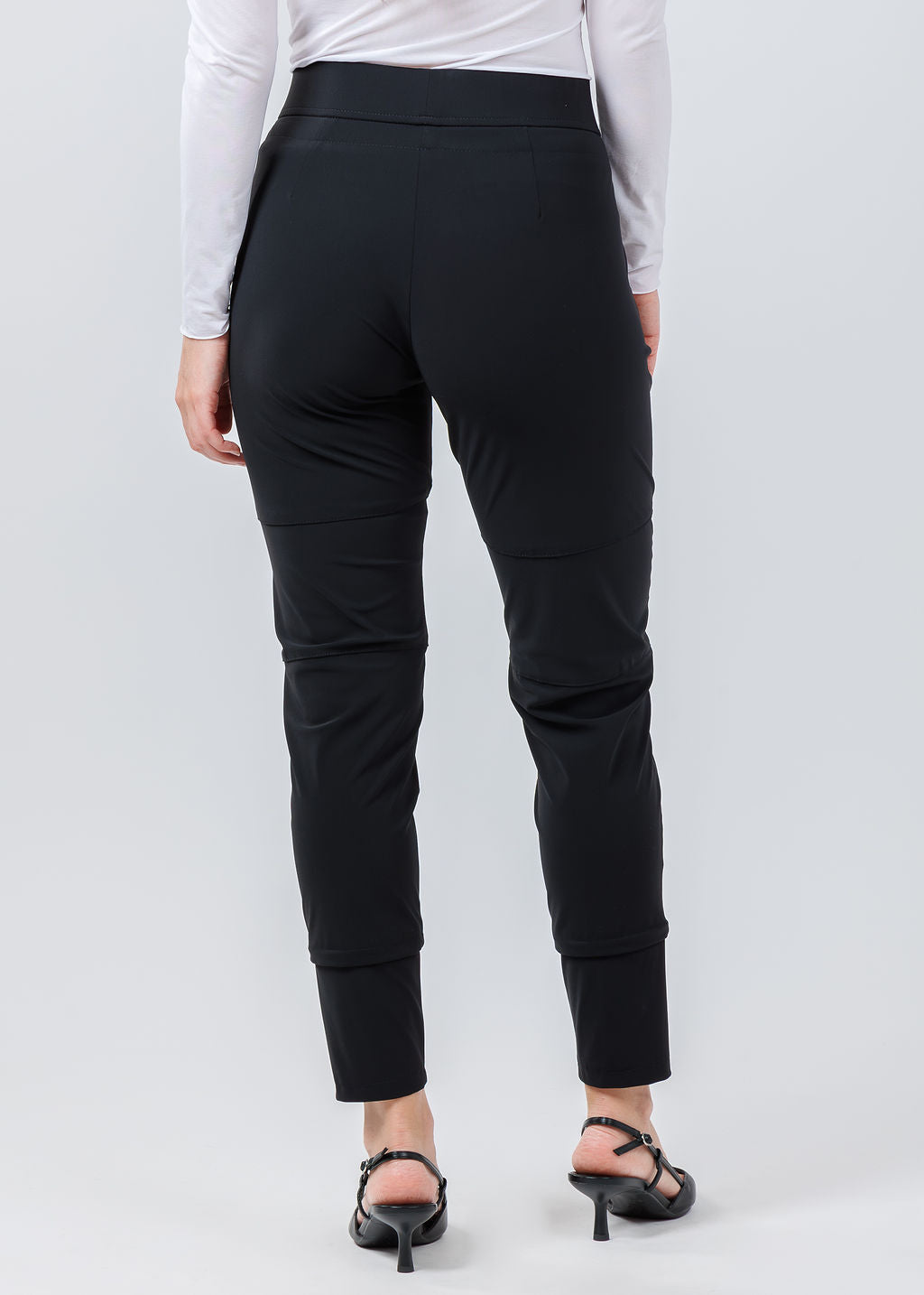 Raffaello Rossi Candy Pants in Black available at Barbara Katz