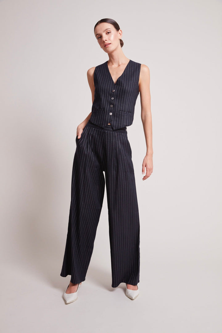 Adroit Atelier River Flowy Pants in Dark Navy/Off Wihite available at Barbara Katz