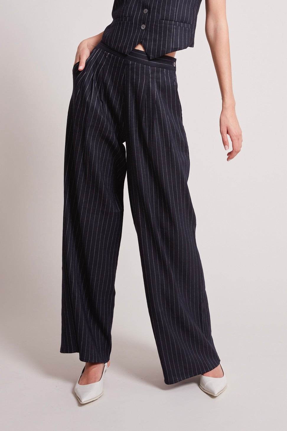 Adroit Atelier River Flowy Pants in Dark Navy/Off Wihite available at Barbara Katz
