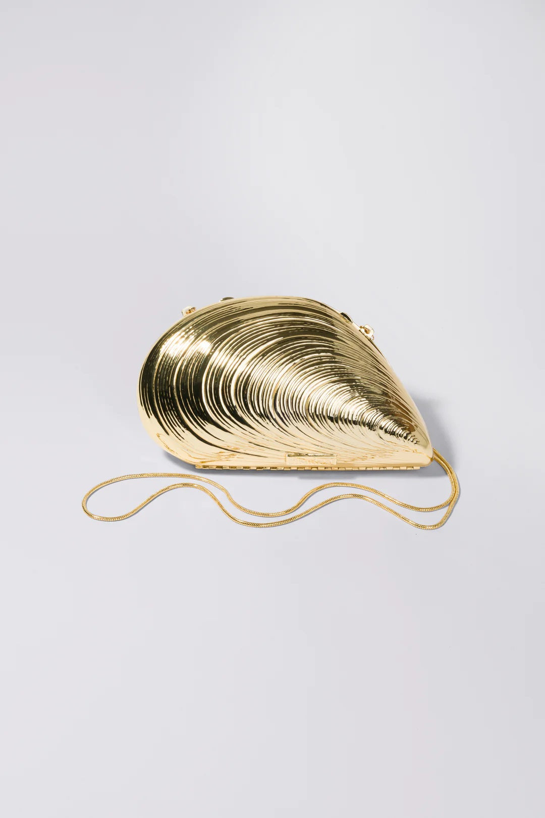 Simkhai Bridget Metal Oyster Shell Clutch - Gold