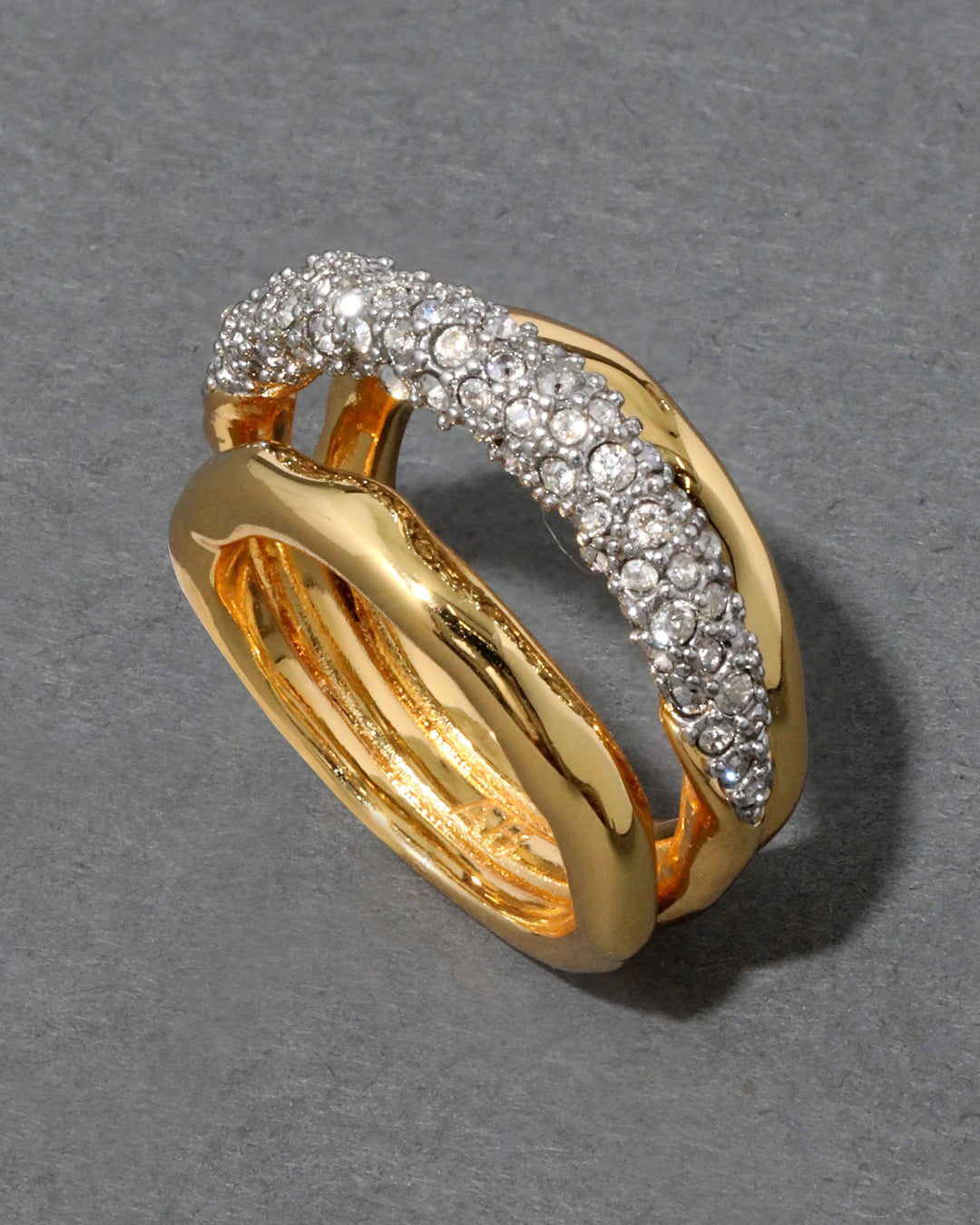 Solanales Crystal Orbiting Ring