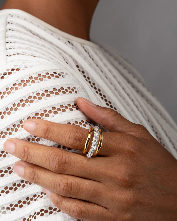 Solanales Crystal Orbiting Ring