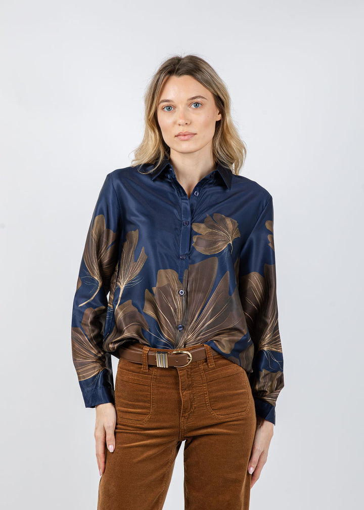 Spanner/Gaby Floral Blouse in Navy available at Barbara Katz