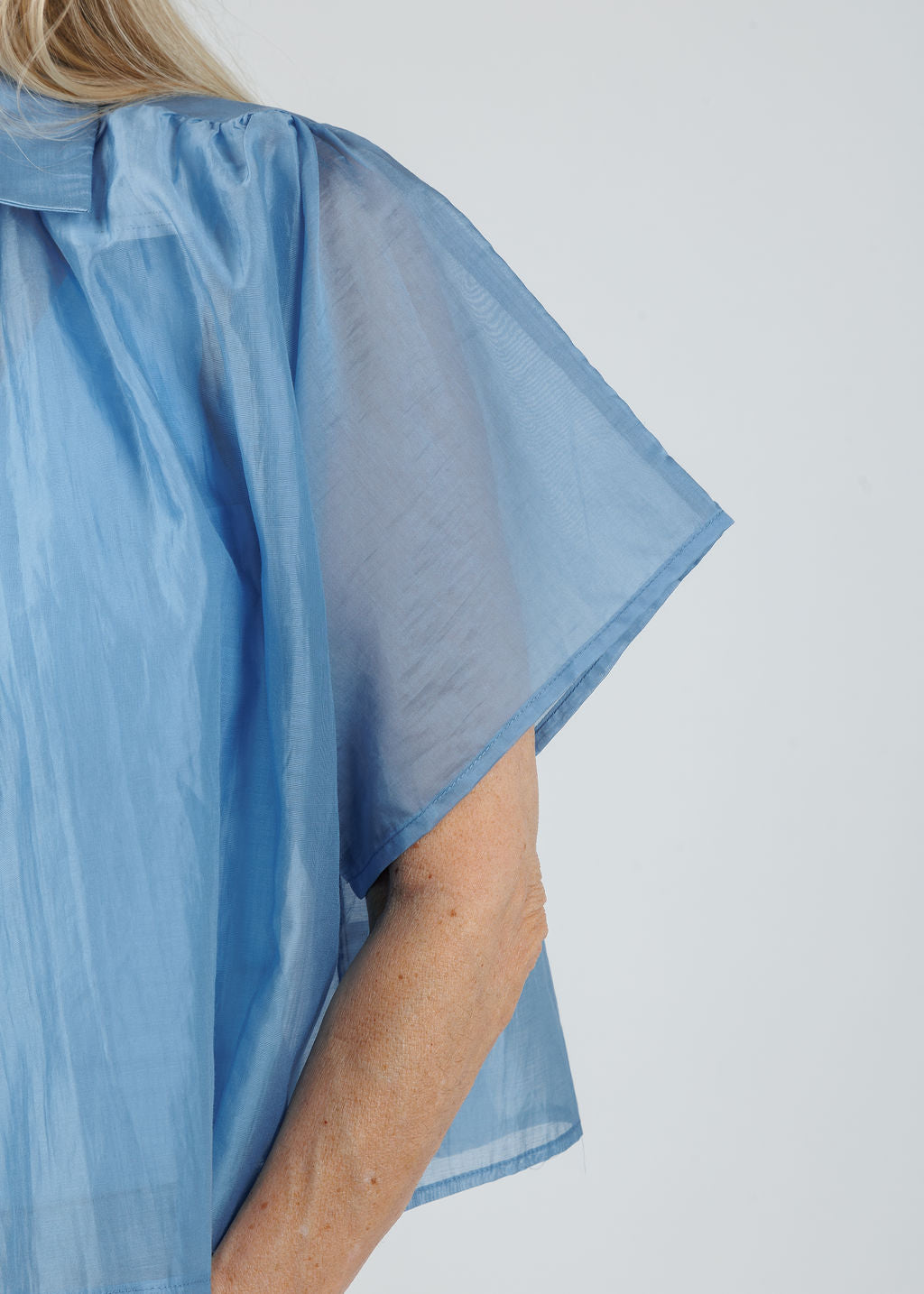 The Shirt The Hayden Shirt in Cornflower Blue available at Barbara Katz