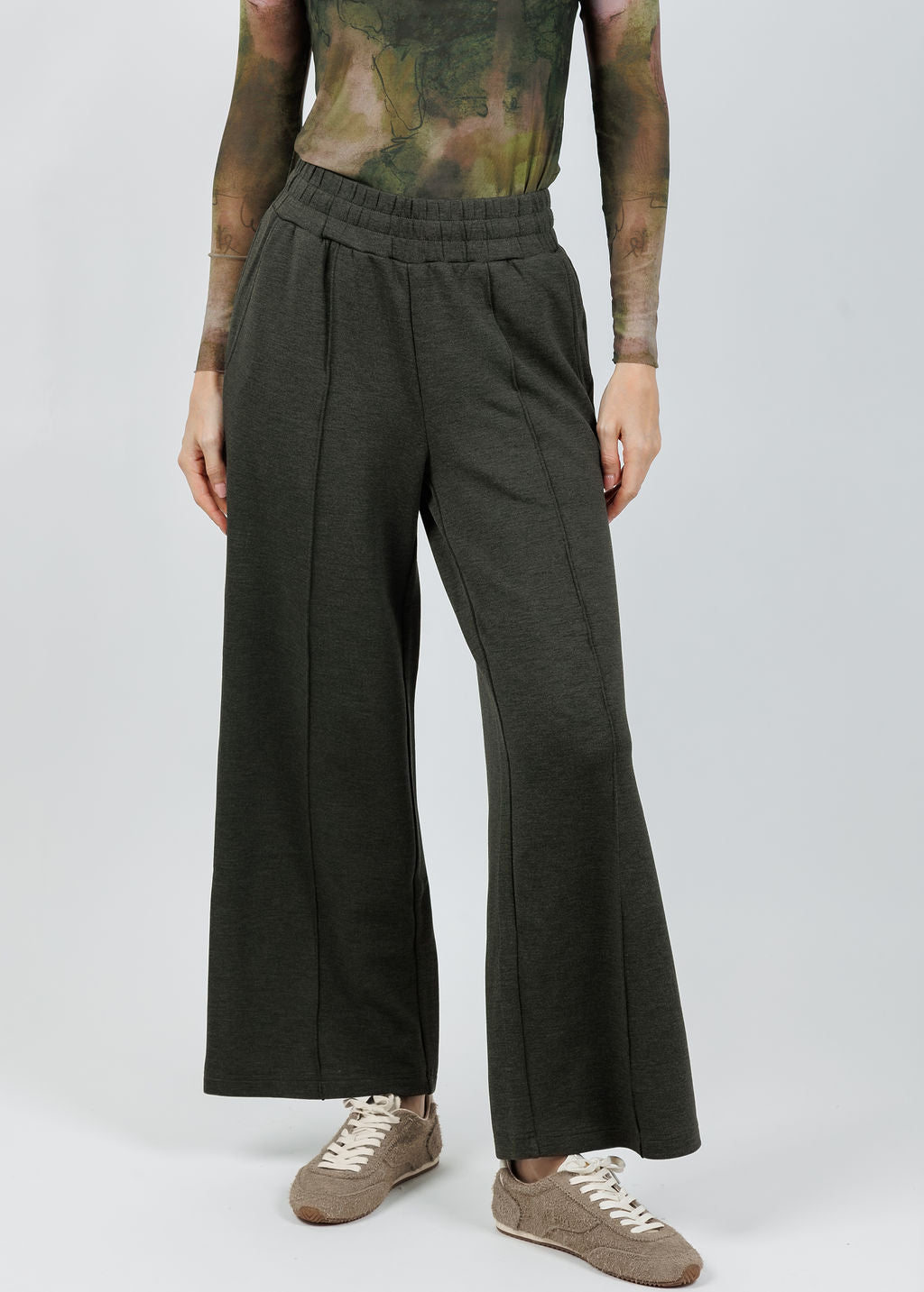 Varley The Wide Leg Pants 28" in Olive Marl available at Barbara Katz