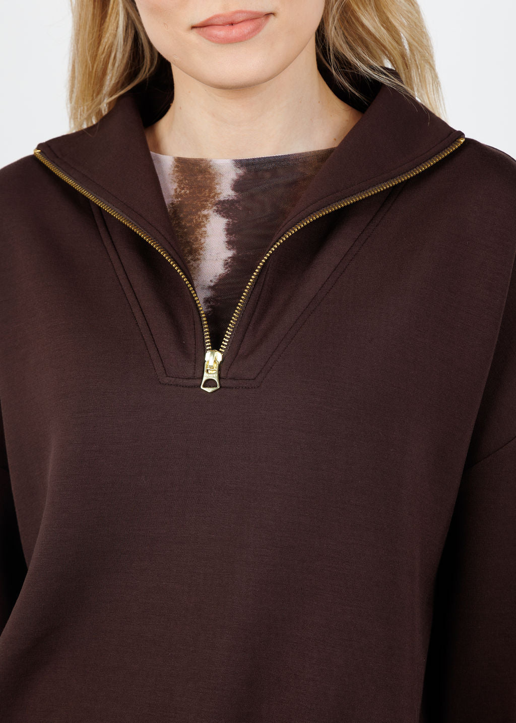Varley Hawley Half-Zip Sweat in Coffee Bean available at Barbara Katz