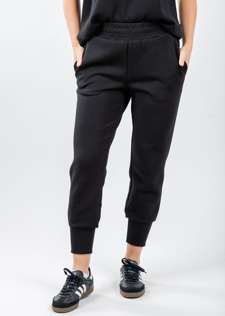 Varley The Slim Cuff Pants 25" in Black available at Barbara Katz