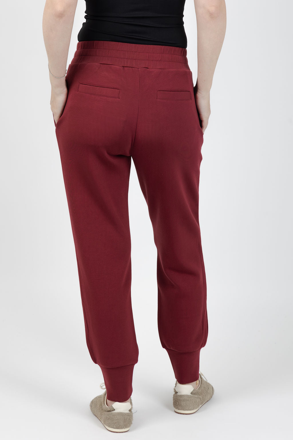 Varley The Slim Cuff Pants 27.5" in New Maroon available at Barbara Katz