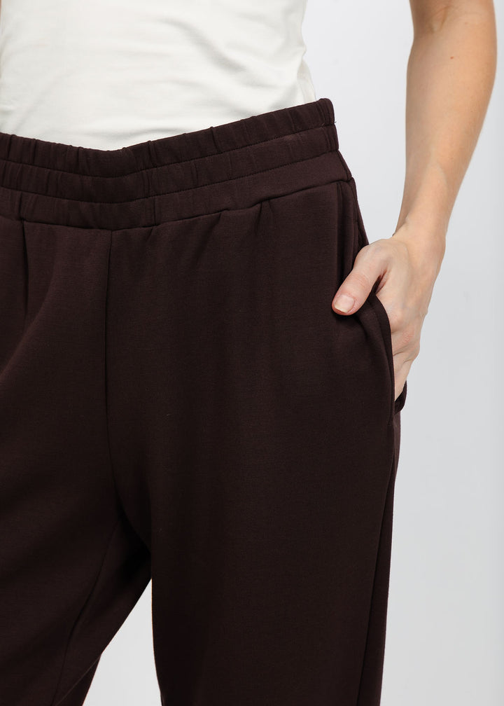 Varley The Slim Pant 25" in Coffee Bean available at Barbara Katz