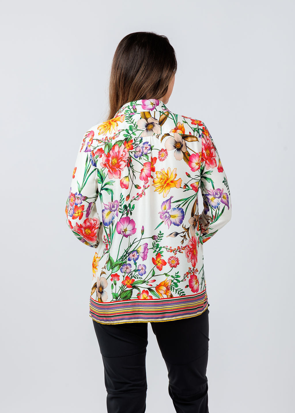 Vilagallo Tea Estampado Flor Shirt in Blanco/Multi available at Barbara Katz