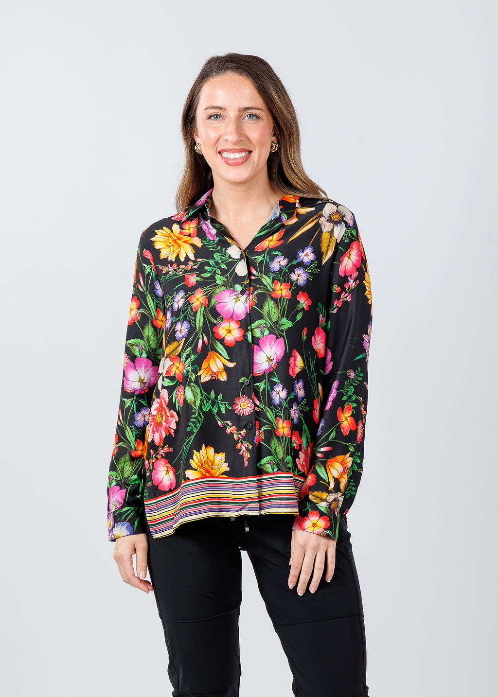Vilagallo Tea Estampado Flor Blouse in Negro/Multi available at Barbara Katz