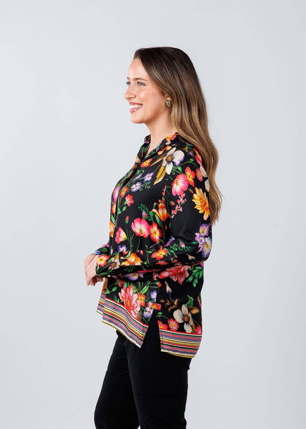 Vilagallo Tea Estampado Flor Shirt in Negro/Multi available at Barbara Katz