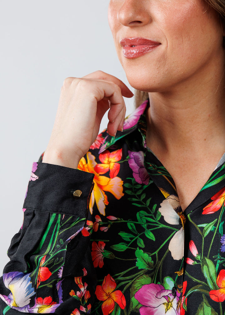 Vilagallo Tea Estampado Flor Blouse in Negro/Multi available at Barbara Katz