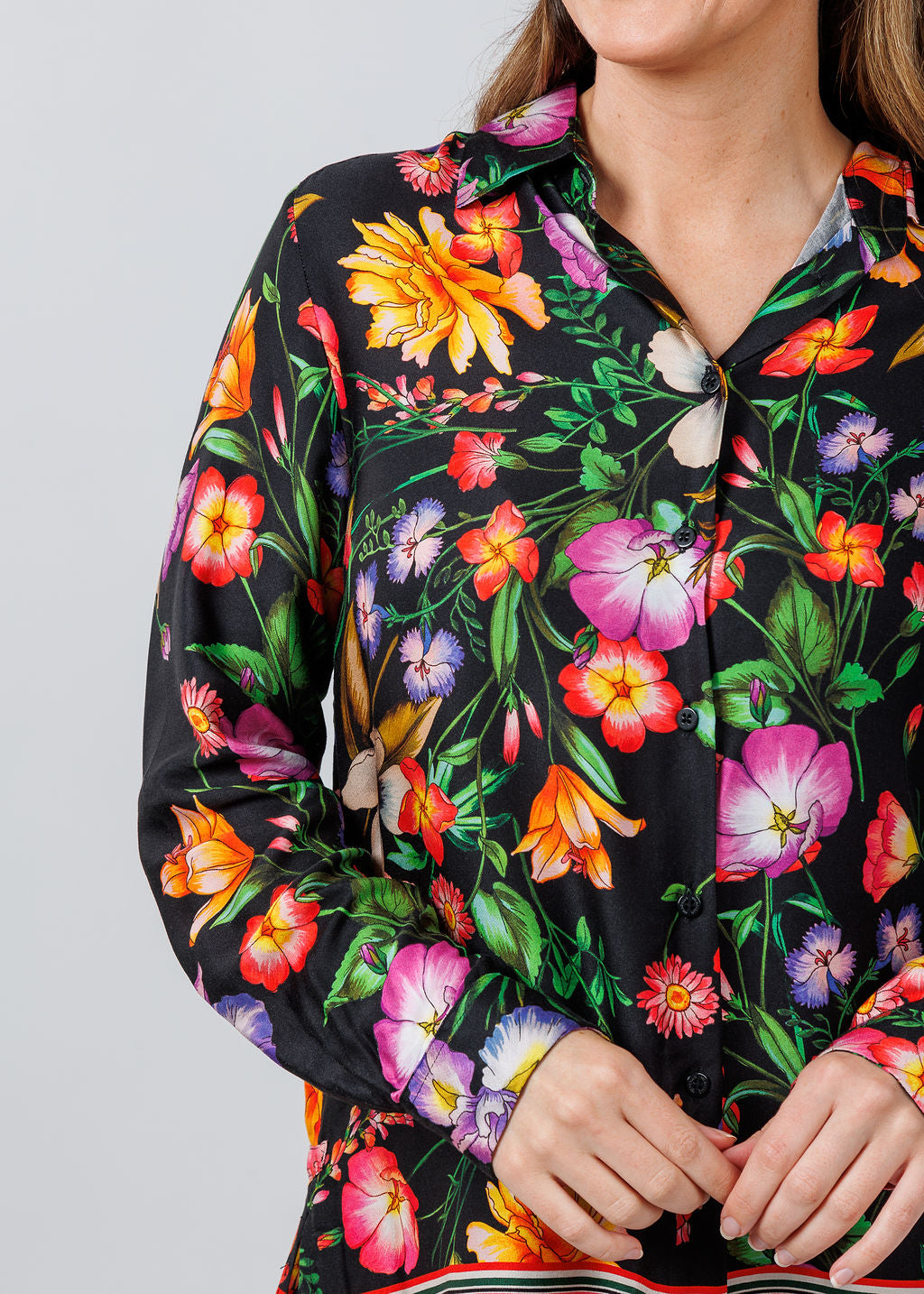 Vilagallo Tea Estampado Flor Shirt in Negro/Multi available at Barbara Katz