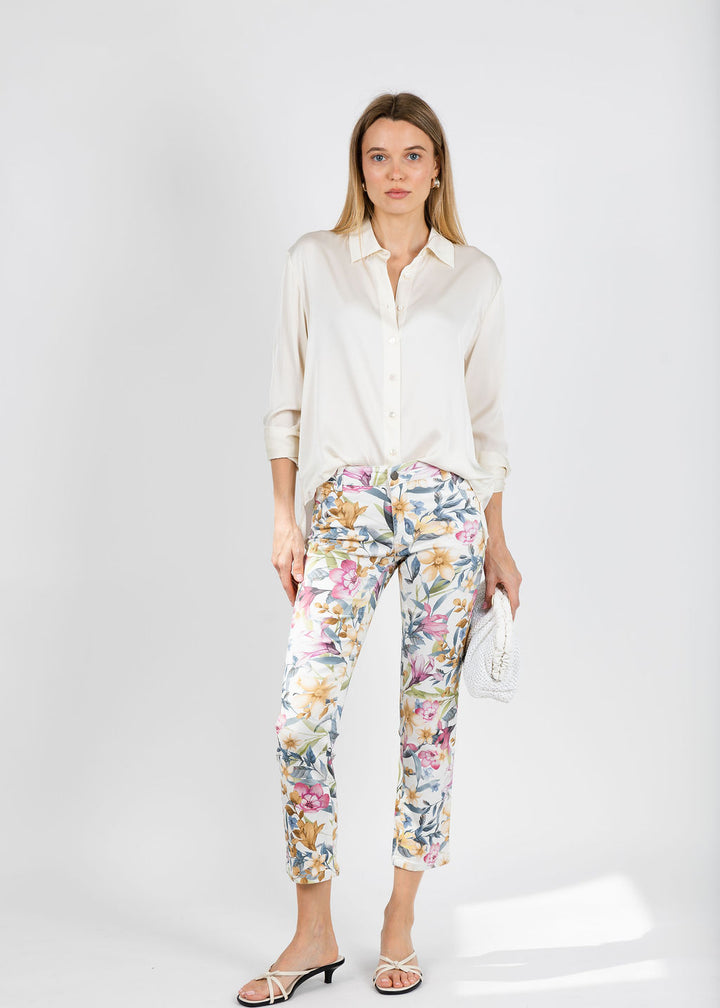 Wonderjeans Ankle Jean 27" in Watercolor Bloom available at Barbra Katz