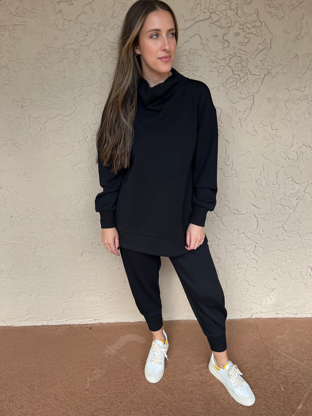 Varley Modena Longline Sweat - Black