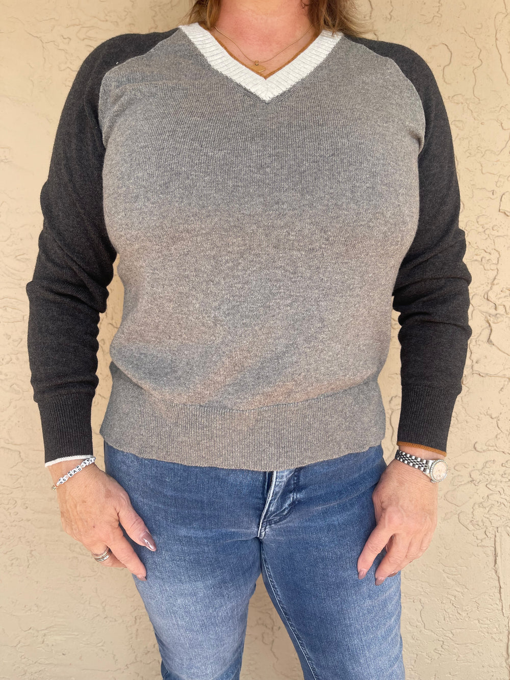 Zaket & Plover Fashioned V Neck Sweater