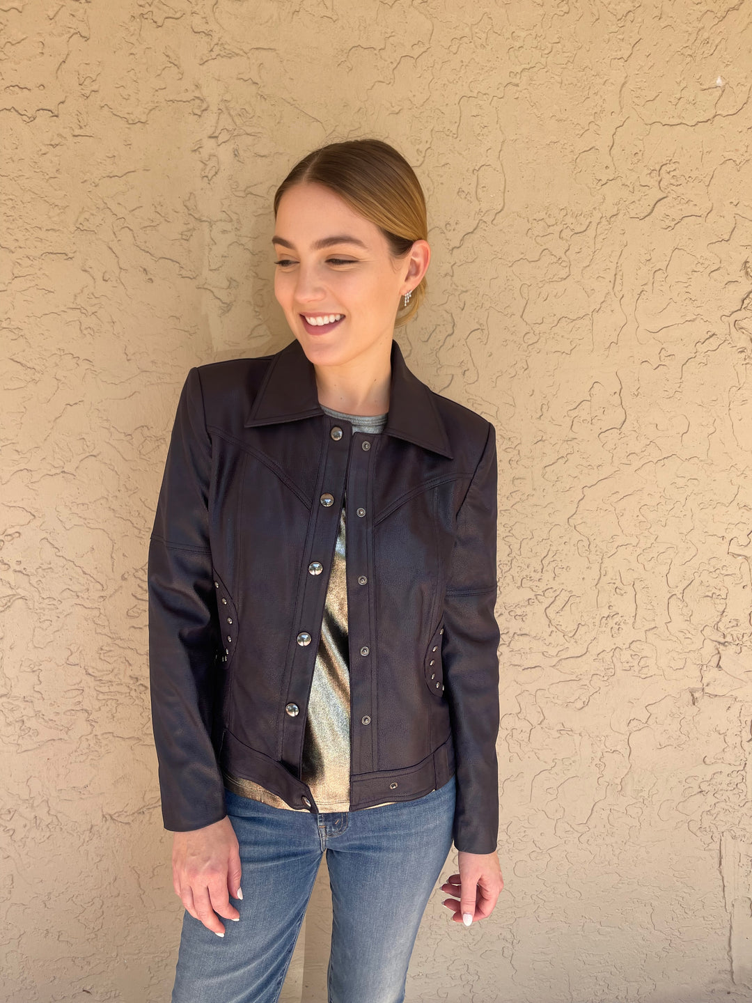 Cropped Jacket with Mate Stud