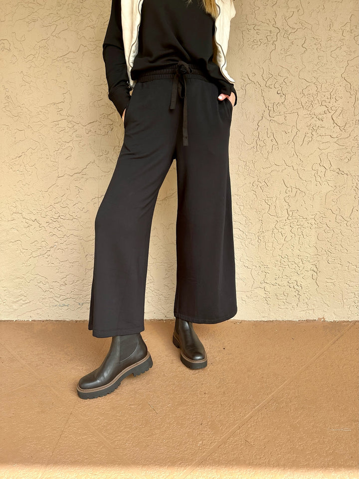 Fleece Drawstring Wide Leg Pant - Black