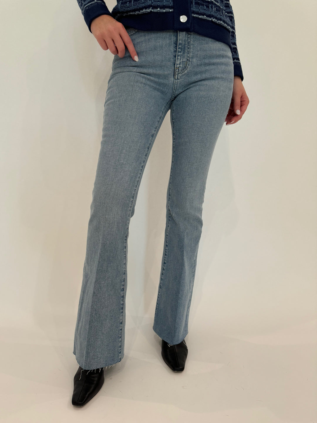 Frame Le Easy Flare Raw Fray Jeans - Blue Springs