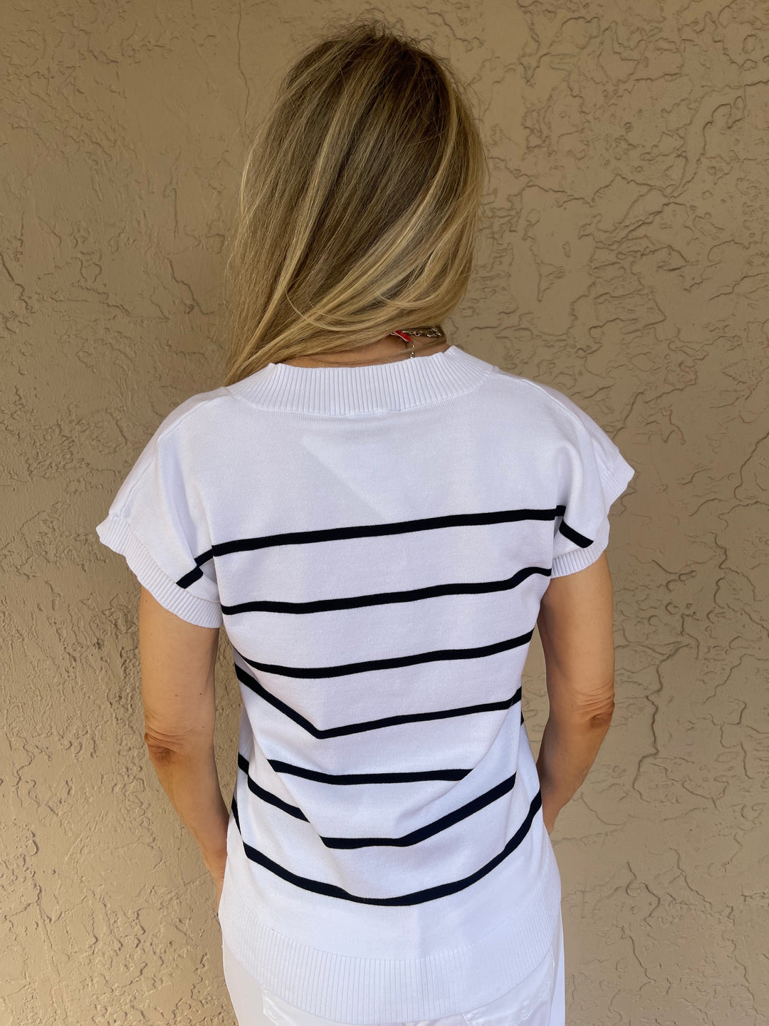 Stripe V Neck Short Sleeve - White/Black