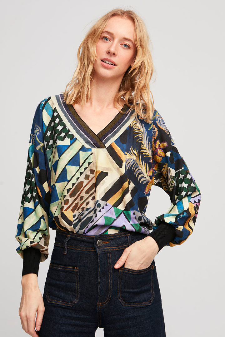 Aldomartins Geometric V-Neck Top