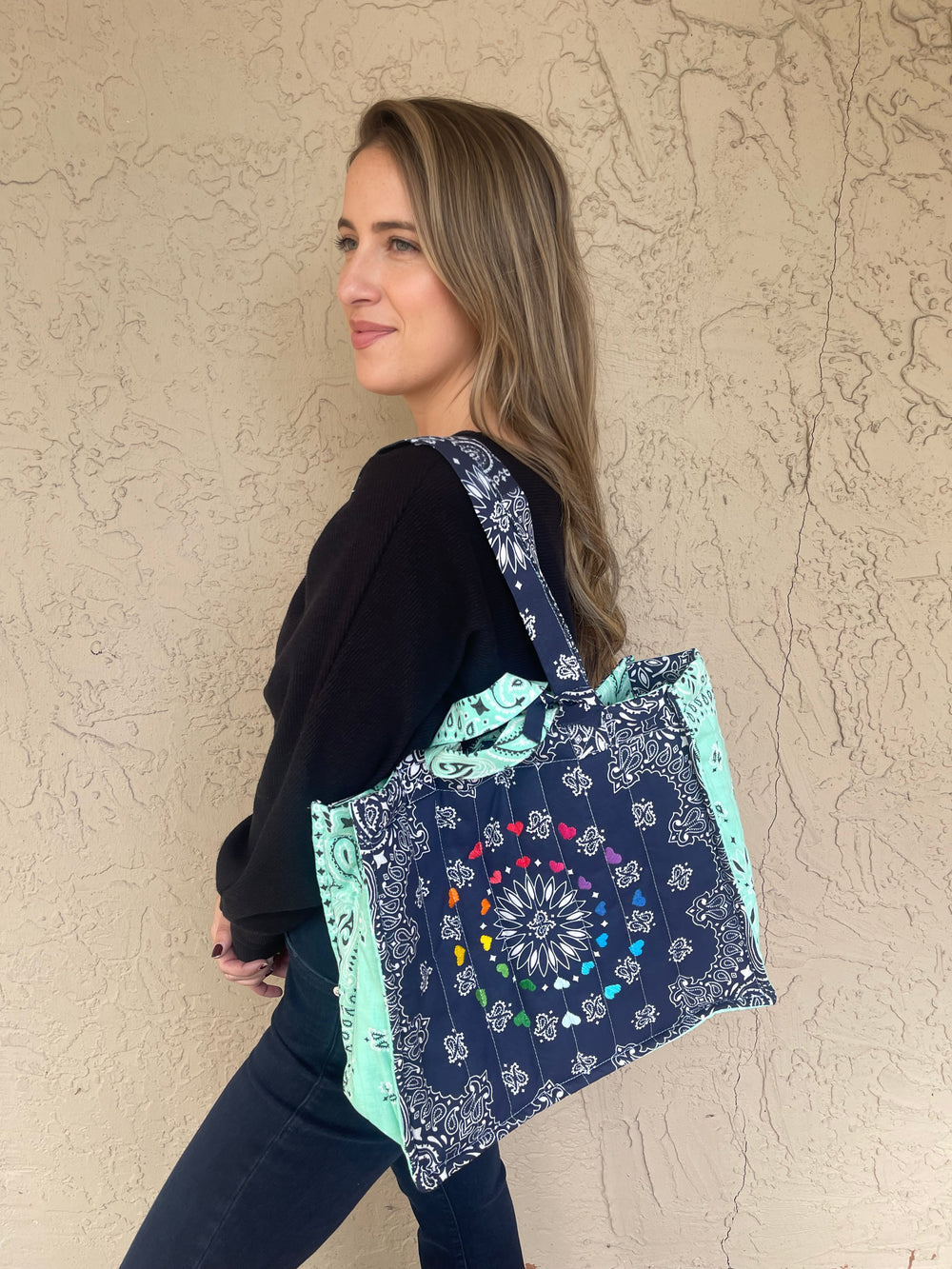 cALL IT BY YOUR NAME Medium Cabas Tote - HEARTS - Navy / Mint