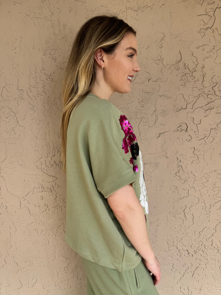 Floraly Embroidered Sweatshirt