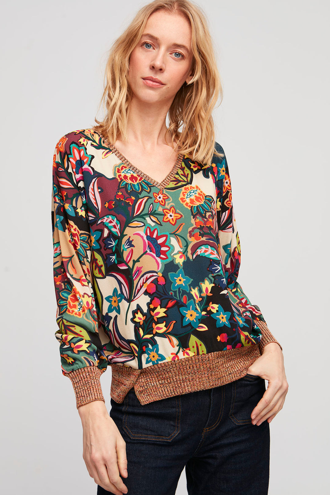Aldomartins V-Neck Top